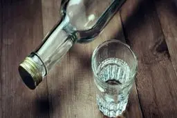 ۲۶ مرگ ناشی از مسمومیت الکل در تهران طی ۲ ماه

