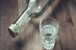 ۲۶ مرگ ناشی از مسمومیت الکل در تهران طی ۲ ماه

