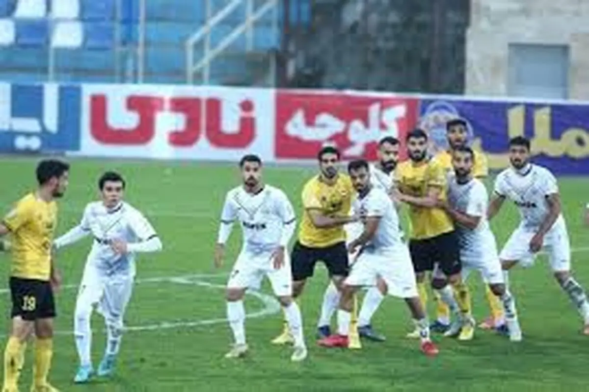 ترکیب دو تیم ملوان بندر انزلی و سپاهان اصفهان 