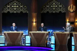 جنگ در جبهه اصول‌گرایان و تنش در تیم قالیباف و جلیلی؛ «مسعود پزشکیان» هم انقلابی‌تر است، هم عقده‌ای نیست/ عکس