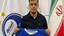 استقلال با مهاجم جنجالی به توافق رسید