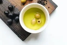 پیشگیری از زوال عقل با مصرف روزانه روغن زیتون

