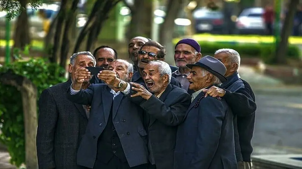تنهایی سالمندان در ایران رو به افزایش است؛ ۱۵ درصد بدون همراه