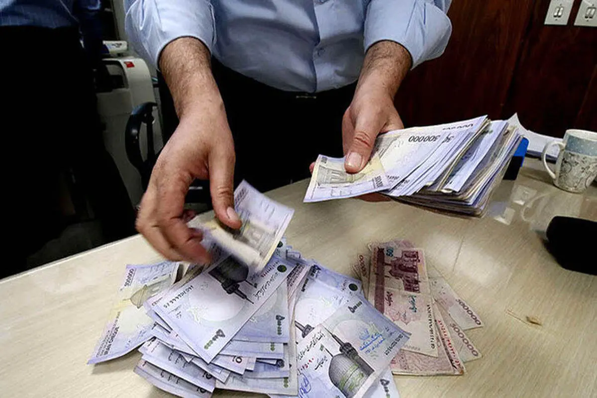 ۶ ماه دیگر حقوقها افزایش می‌یابد؟
