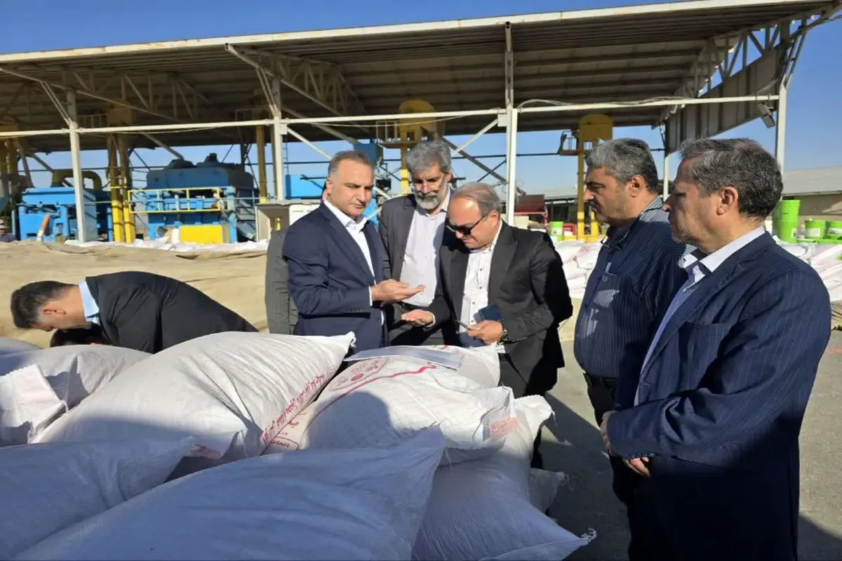بازدید معاون وزیر جهاد کشاورزی از ایستگاه بذر نهران در همدان