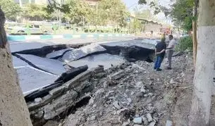 فروریزش ناگهانی زمین در شهرک ولیعصر تهران؛ خودروها آسیب دیدند اما تلفات جانی نداشت