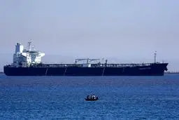 توقیف نفتکش خارجی حامل سوخت قاچاق در خلیج‌ فارس