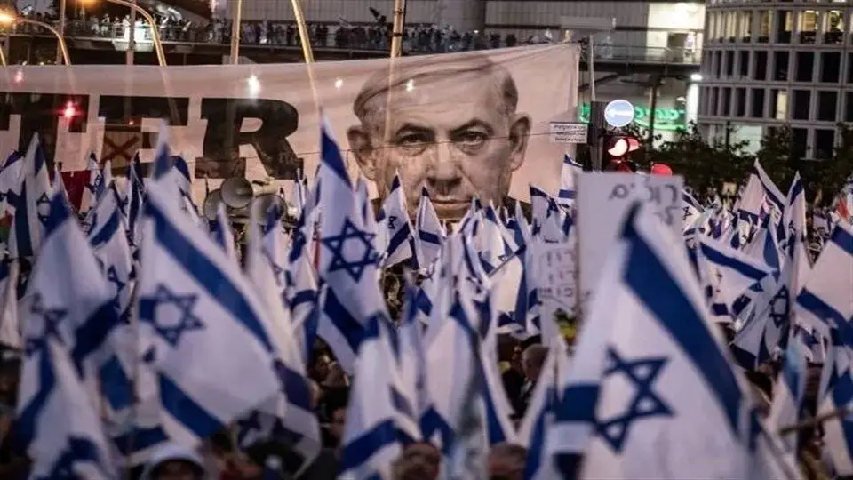 حمله معترضان به کنفرانس انتخاباتی حزب نتانیاهو/ ویدئو

