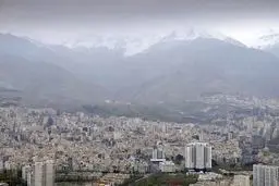وضعیت کیفیت هوای تهران رو به بهبود است/ مدارس تعطیل نیست