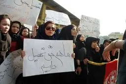 مشکلات اساسی مهاجران نخبه افغانستانی در ایران
