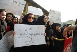 مشکلات اساسی مهاجران نخبه افغانستانی در ایران
