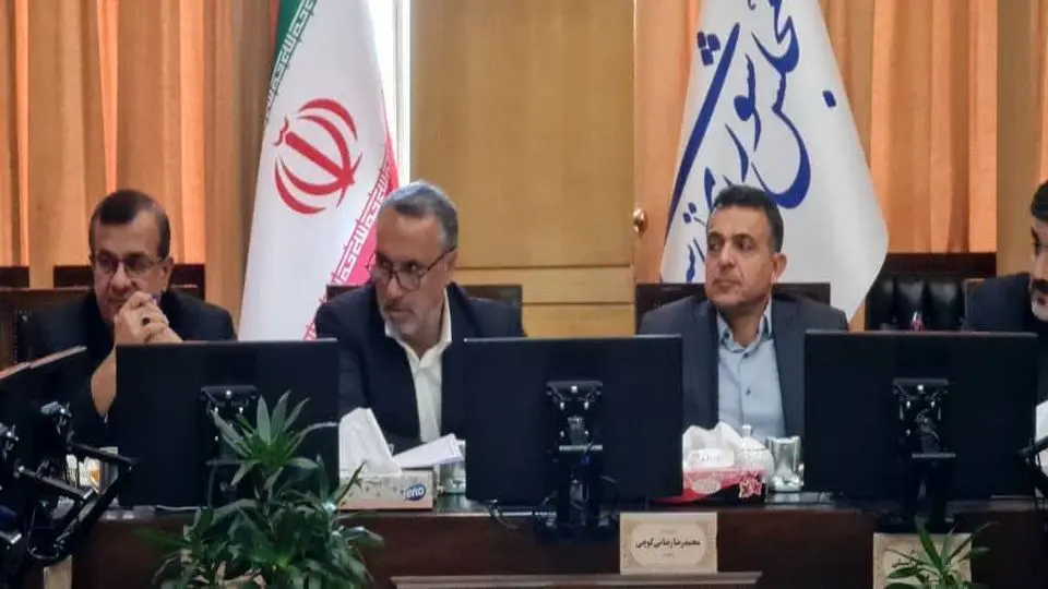 اعضای کمیسیون عمران، مشکلات کامیونداران را بررسی کردند