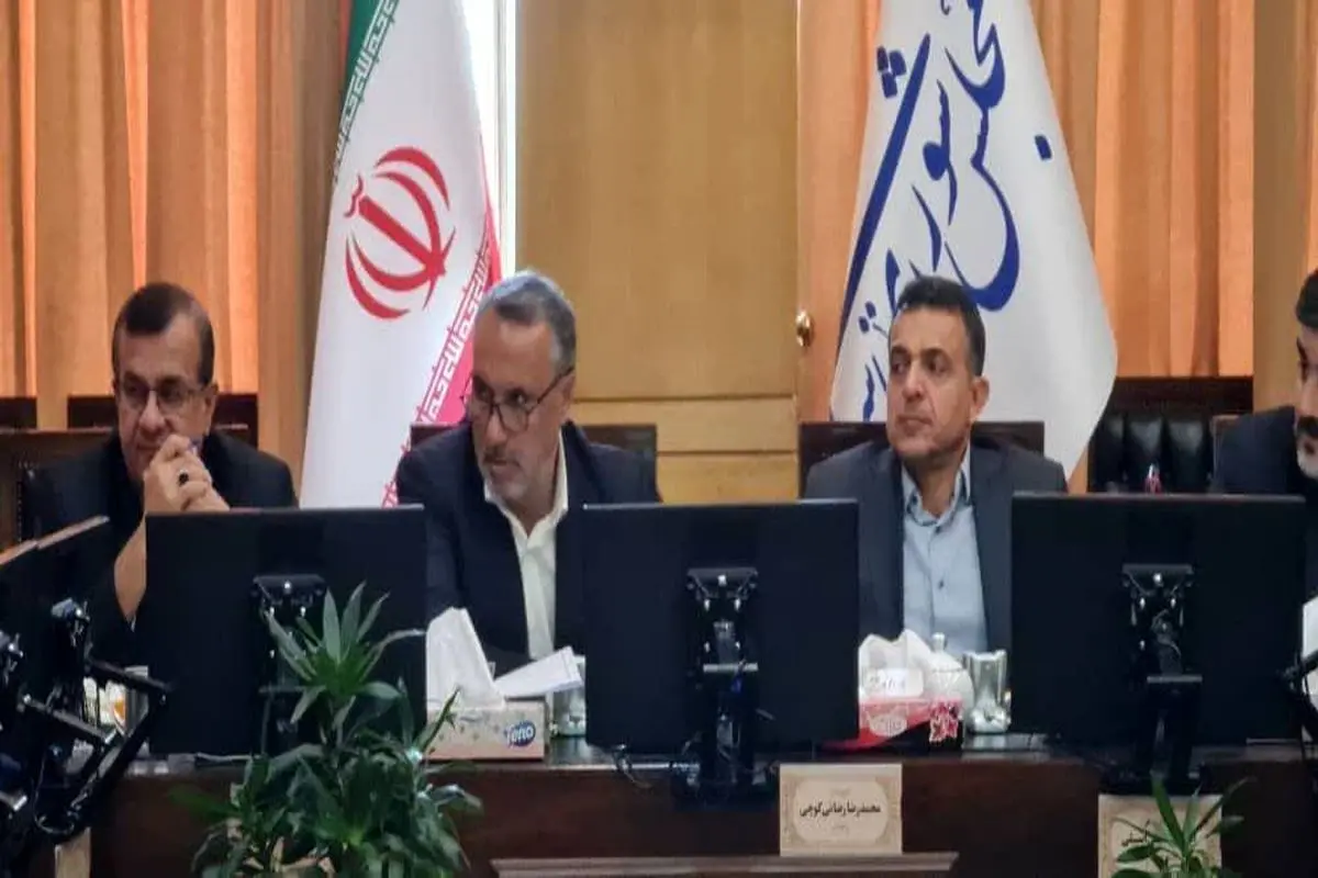 اعضای کمیسیون عمران، مشکلات کامیون‌داران را بررسی کردند 