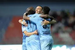 اتفاق تاریخی در انتظار چادرملو: صدرنشین غیرمنتظره
