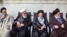 عکسی از فرزند ارشد رهبر شهید انقلاب در مراسم چهلم/ گپ و گفت عضو شورای نگهبان با نماینده آیت الله سیستانی/ سید علی خمینی هم بود