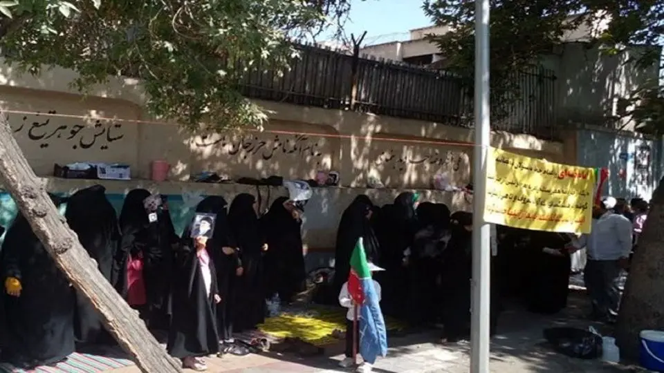 حرف‌های جنجالی خانم محجبه در تجمع اعتراضی به بی‌حجابی/ ویدئو

