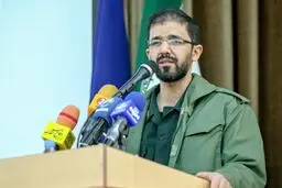زیرساخت‌های فضای مجازی در اختیار دشمنان است، از طرفی مردم رغبت چندانی به تماشای تلویزیون ندارند