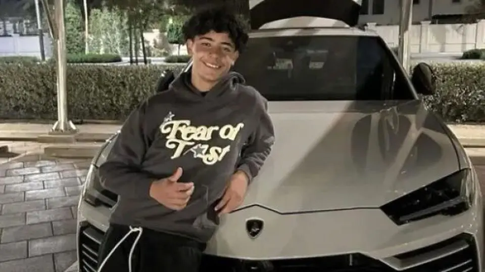 لامبورگینی ۲۶۵ هزار یورویی، هدیه لاکچری رونالدو به پسر ۱۵سالهاش