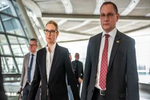 فاصله‌ گرفتن حزب راست‌گرای آلمان از ترامپ به دلیل جنگ ایران