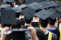 اخراج نخبگان و استخدام ناکارآمدان
