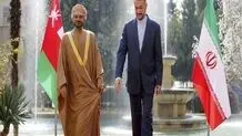 Iran, Oman FMs mull over developing coop. at regional level