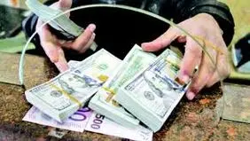 تندروها باعث خروج سرمایه می‌شوند


