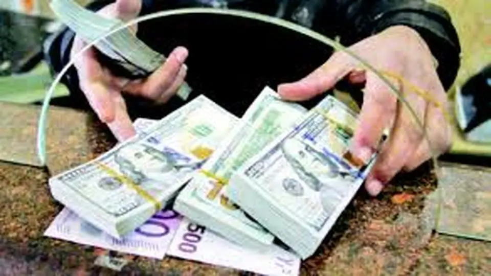 تندروها باعث خروج سرمایه میشوند