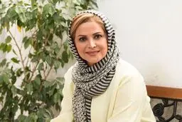 عکس دیده نشده از کودکی محجبه کمند امیرسلیمانی