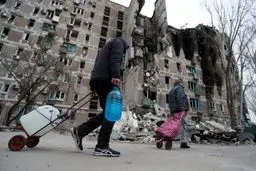 Zelenskyy: Tens of thousands killed in besieged Mariupol