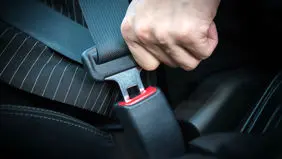 از کمربند ایمنی تا نوع پوشش؛ یک قیاس معیوب

