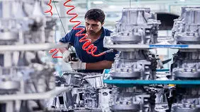 حمایت از کسب‌وکارهای خسارت دیده جنگ تحمیلی سوم با پرداخت تسهیلات

