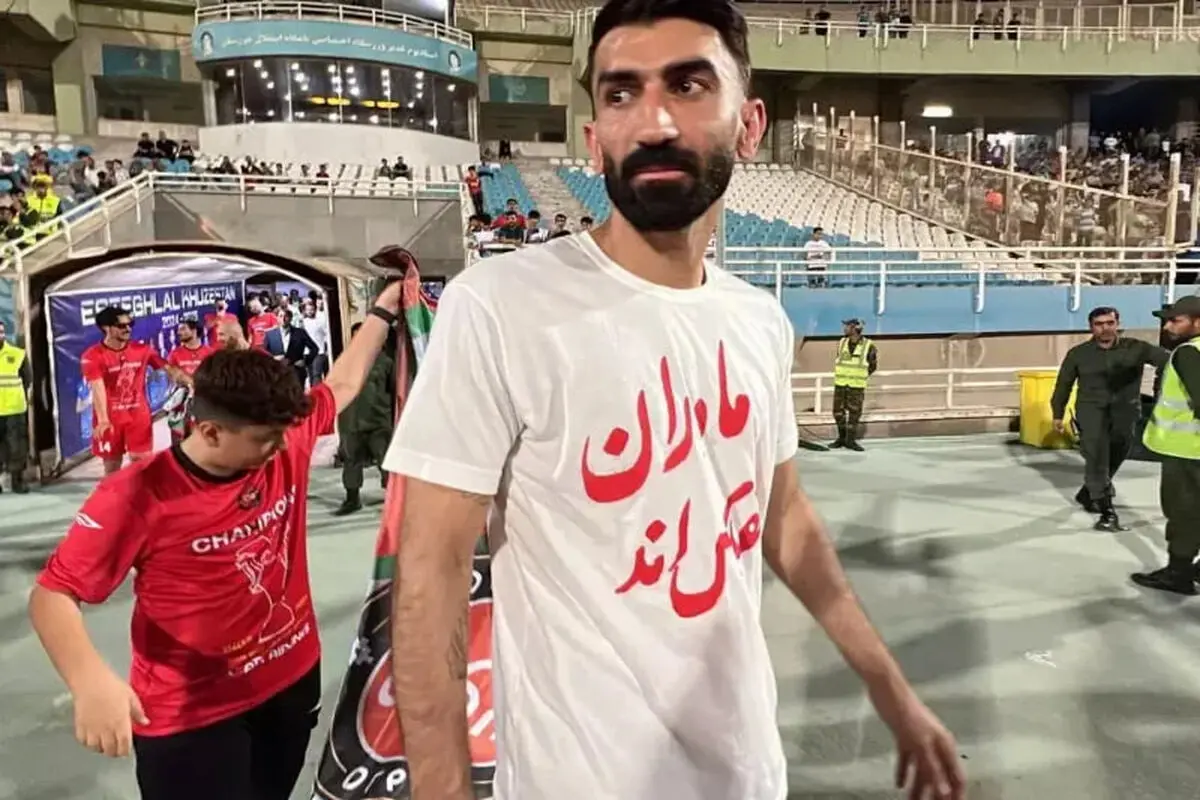 واکنش بیرانوند به فحاشی‌ها در جشن قهرمانی تراکتور + عکس
