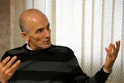 کشور به قبل از شهریور ۱۴۰۱ باز نمی‌گردد/ نظام حکمرانی به جای تدبیر به دنبال محدودسازی است/ ایران به یک توده بحرانی بدل شده‌است