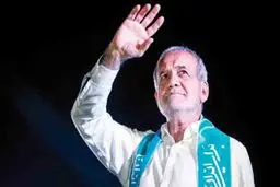 الرئیس الایرانی المنتخب یجدد الولاء والعهد مع مبادئ الامام الخمینی الراحل
