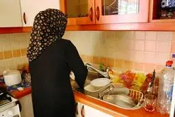 زنان خانه‌دار را تنها نگذاریم
