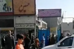 دو مدرسه هاجر و سیزده آبان هم به لیست مسمومیت‌ها اضافه شدند / مسئولان مدرسه فقط به دنبال خالی کردن مدرسه و آرام کردن اوضاع بودند/ بوی تخم‌مرغ گندیده فضا را پر کرده بود/ بچه‌ها کف بالا می‌آوردند 