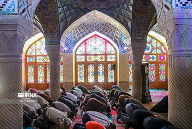 رویداد جزءخوانی و تفسیر قرآن کریم در طی ماه رمضان در مسجد نصیرالملک شیراز برقرار است. این مسجد به مقرنس‌های ظریف و رنگ و نور چشم‌نوازش شناخته می‌شود.