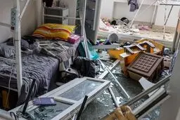 در حملات امروز آمریکا به خوزستان دو مجموعه خوابگاه متعلق به دانشگاه علوم پزشکی اهواز آسیب دیدند