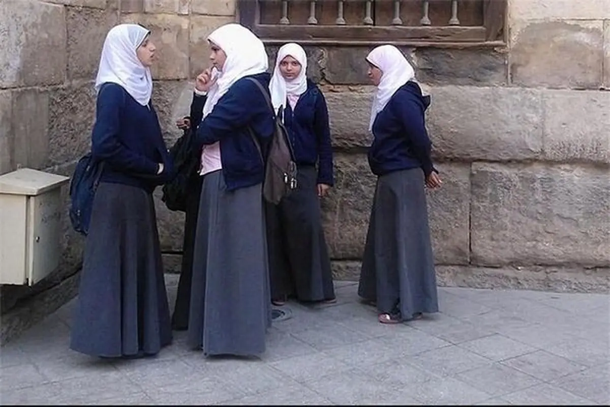 دادگاه فرانسه از ممنوعیت پوشش اسلامی در مدارس حمایت کرد


