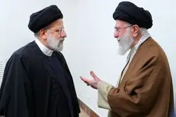 نوه‌های ابراهیم رئیسی در آغوش رهبر انقلاب/ ویدئو
