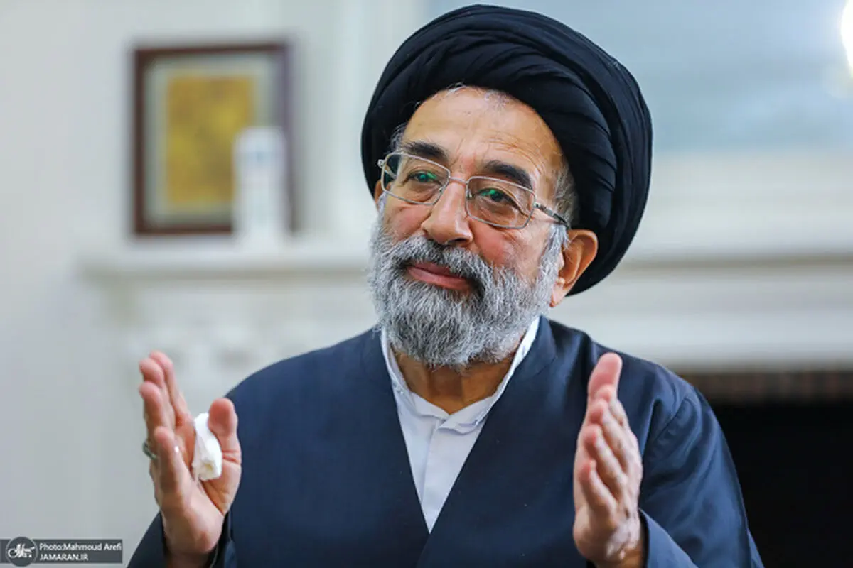 الآن انتخابات سه ضلعی بین آقایان پزشکیان، قالیباف و جلیلی است
