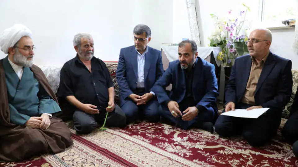سلام رهبر انقلاب به بازماندگان شهدای آستانه اشرفیه ابلاغ شد