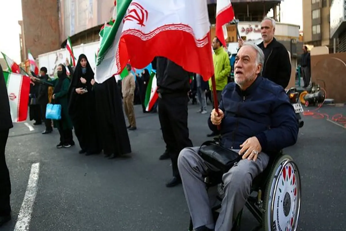 راهنمای حضور ایمن در مراسم تشییع رهبر شهید / بیماران قلبی، دیابتی‌ها و سالمندان چگونه در مراسم شرکت کنند؟