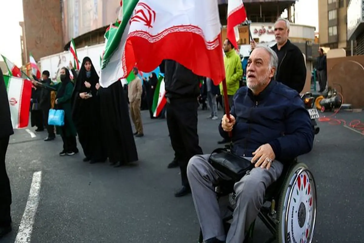 راهنمای حضور ایمن در مراسم تشییع رهبر شهید / بیماران قلبی، دیابتی‌ها و سالمندان چگونه در مراسم شرکت کنند؟