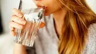 یک تحقیق جدید درباره نیاز زنان به ۱۲ لیوان آب در روز