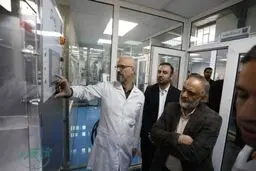 ساخت ایمپلنت‌های دندان در همدان