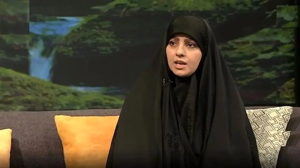 نظر متفاوت دختر شهید شادمانی درباره حجاب روی آنتن زنده صداوسیما