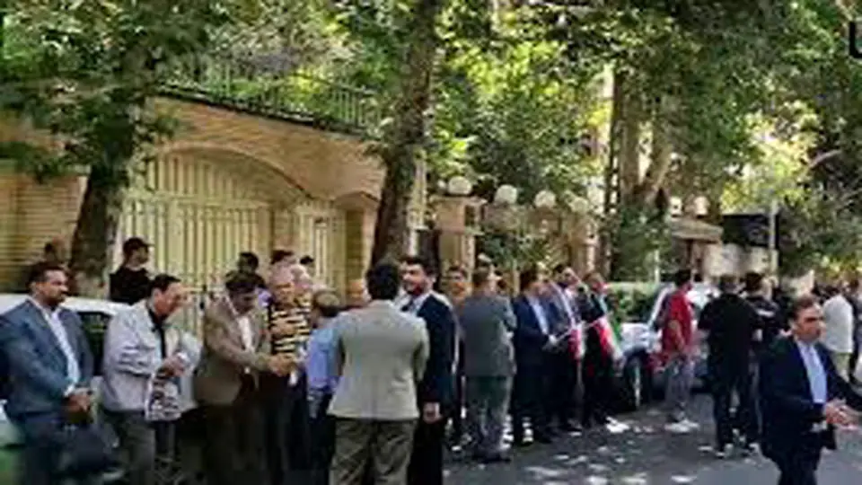 تجمع جامعه ورزش مقابل دفتر مرکزی سازمان ملل در تهران