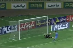 گل دوم چادرملو به پرسپولیس+ ویدئو