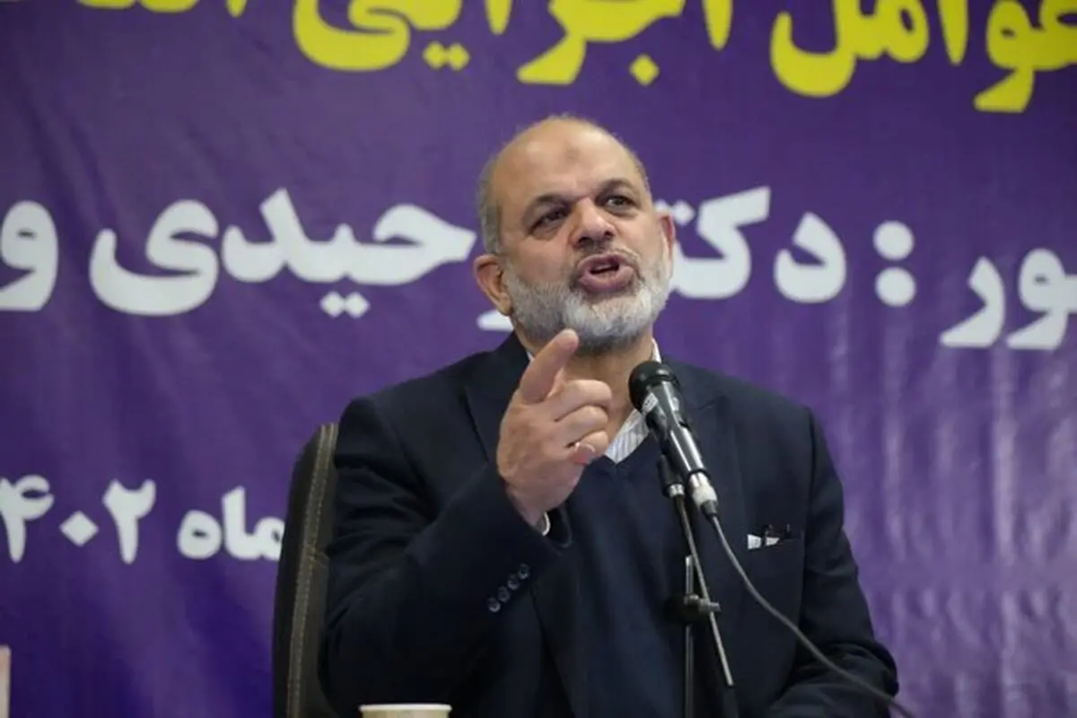 مجلس قوی با انتخاب اصلح مردم تشکیل می‌شود

